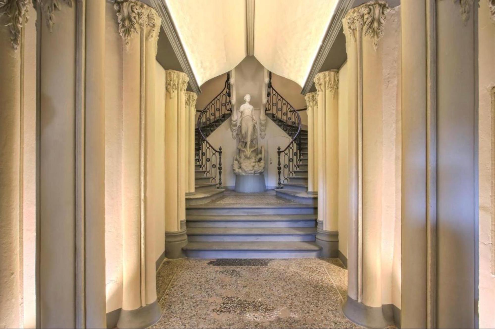Palazzovilla Historic Building Luxury Suite Florencia Exterior foto
