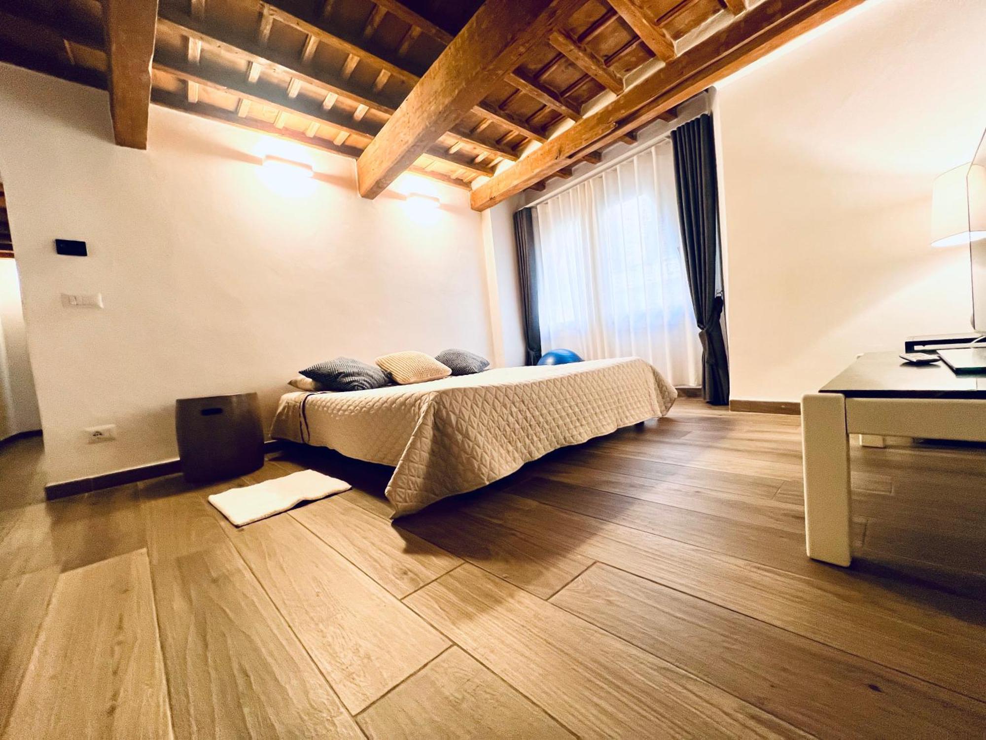 Palazzovilla Historic Building Luxury Suite Florencia Exterior foto